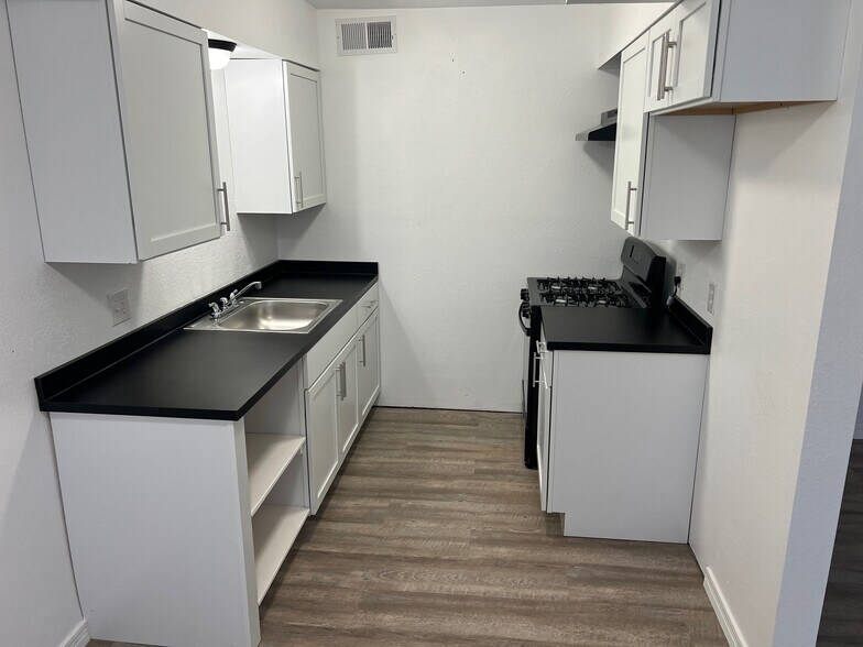 More Photos Of 1148 S Memorial Dr, Tulsa Apartments For Sale