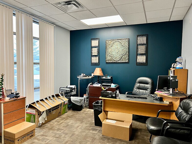 More Photos Of 101 United Dr, Collinsville Freestanding For Lease