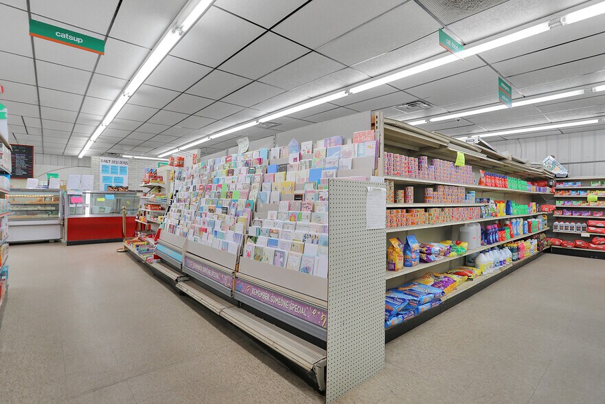 More Photos Of 9135 S Mill Rd, Knightstown Supermarket For Sale