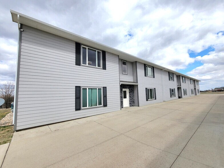 More Photos Of 804-810 Ruud Ln, Hartford Apartments For Sale