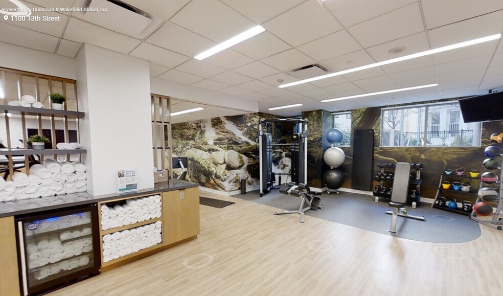 More Photos Of 1100 13th St NW, Washington Office For Lease