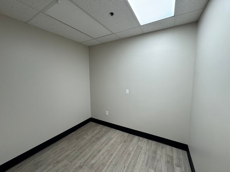 More Photos Of 255 Route 80, Killingworth Office For Lease