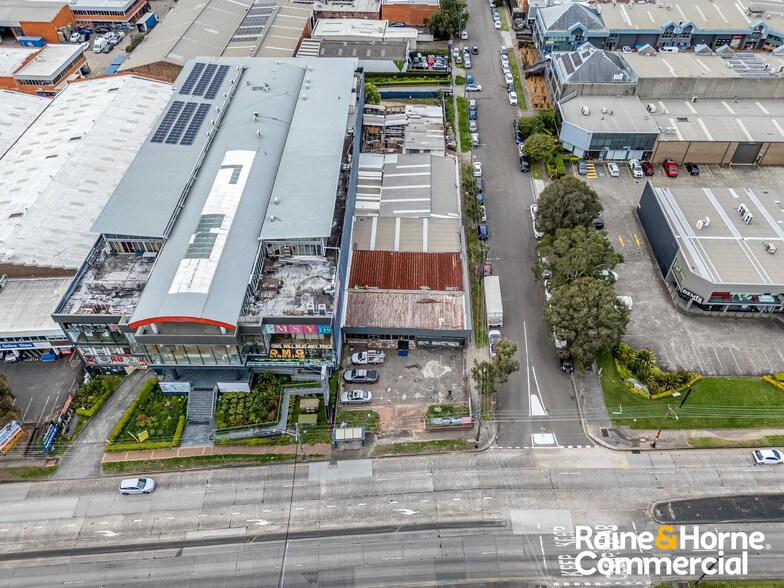 More Photos Of 211-217 Parramatta Rd, Auburn Showroom For Lease