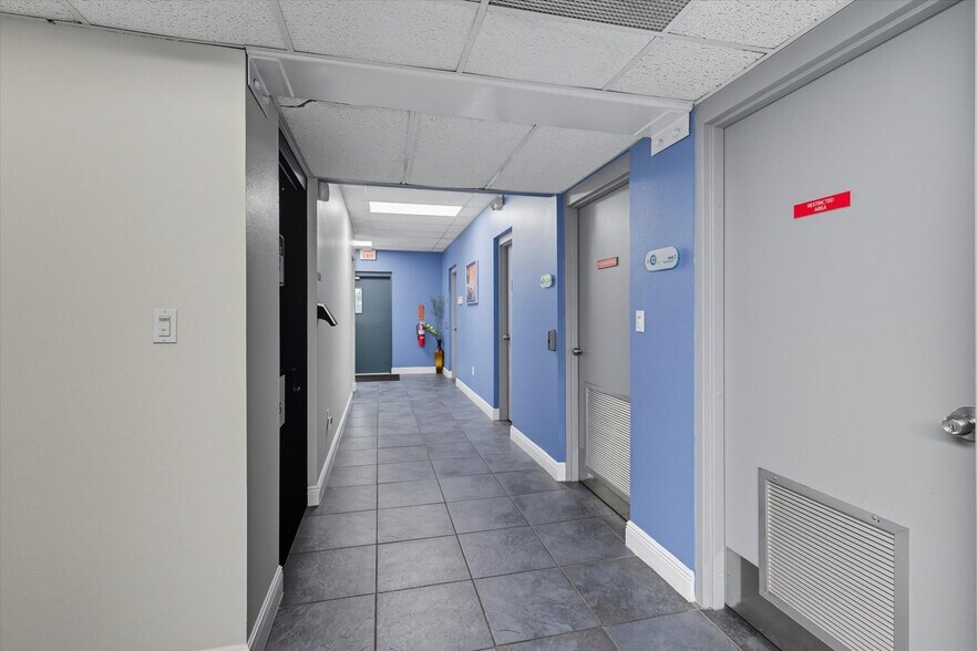 More Photos Of 1816 Old St Augustine Rd, Tallahassee Office For Sale