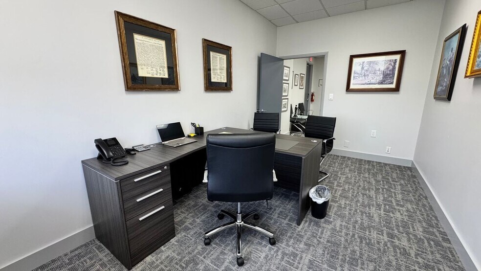 More Photos Of 1290 Weston Rd, Weston Office For Lease