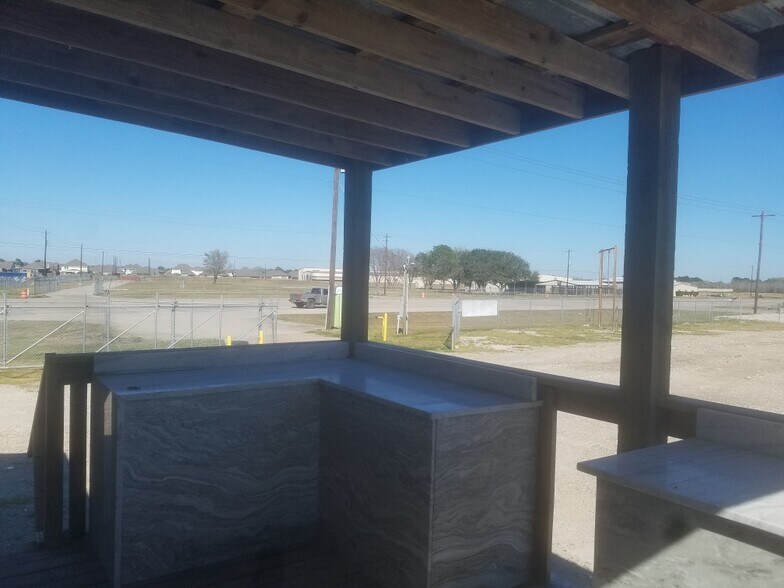 More Photos Of 23218 W Highway 6, Alvin Land For Lease