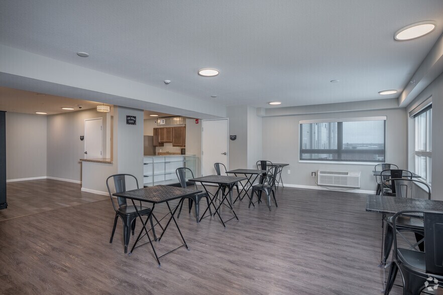 More Photos Of 2300 Hastings Ave, Newport Apartments For Lease