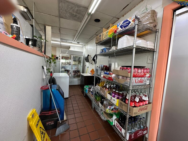 More Photos Of 1821 Crestridge Dr, Mesquite Freestanding For Sale