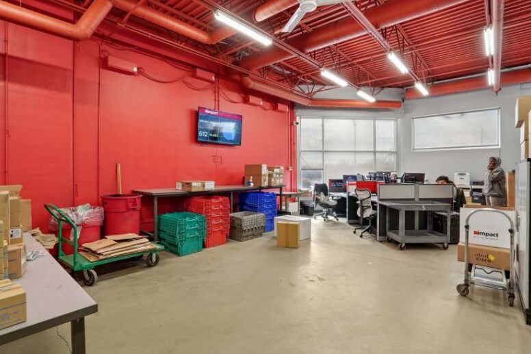 More Photos Of 13860 W Boulton Blvd, Lake Forest Warehouse For Sale
