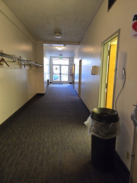 More Photos Of 714 SW 11th Ave, Portland Loft Creative Space For Lease