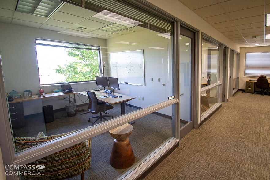 More Photos Of 123 SW Columbia St, Bend Office For Lease