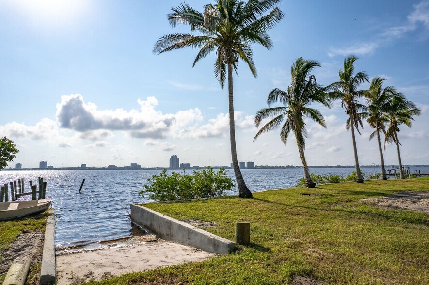 More Photos Of 744 Overiver Dr, North Fort Myers Land For Sale