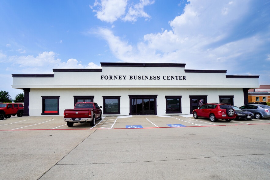 Primary Photo Of 205 E US Hwy 80, Forney Office Residential For Lease