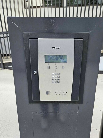 More Photos Of 5535 Hastings St, Burnaby Apartments For Lease