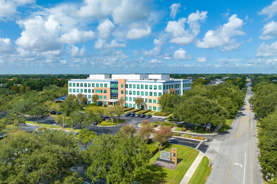 More Photos Of 1800 Pembrook Dr, Orlando Office For Lease