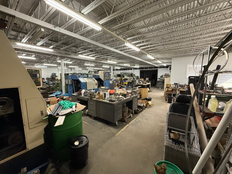 More Photos Of 44 Southbridge Rd, Dudley Light Manufacturing For Sale