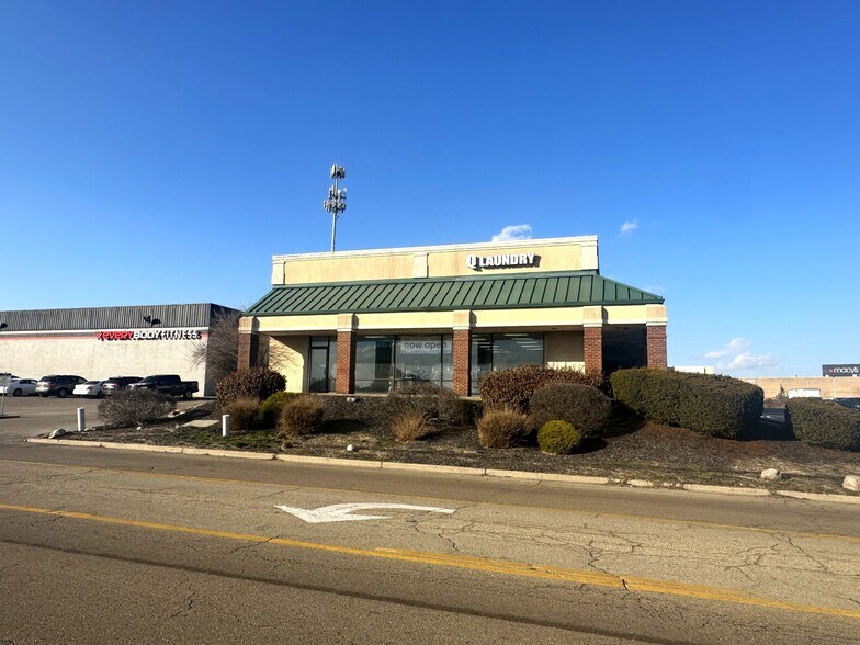 More Photos Of 8935-8947 Kingsridge Rd, Dayton Storefront Retail Office For Sale