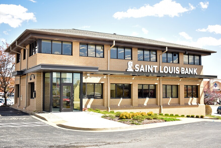 More Photos Of 2000 S Hanley Rd, Saint Louis Office For Sale