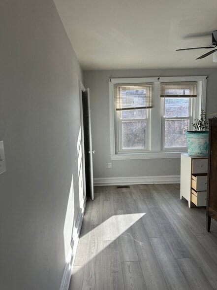 More Photos Of 800 Dekalb St, Bridgeport Storefront Retail Residential For Sale