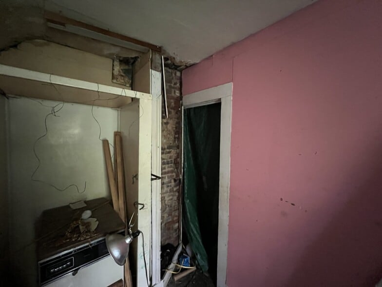 More Photos Of 271 Main St, Union Apartments For Sale