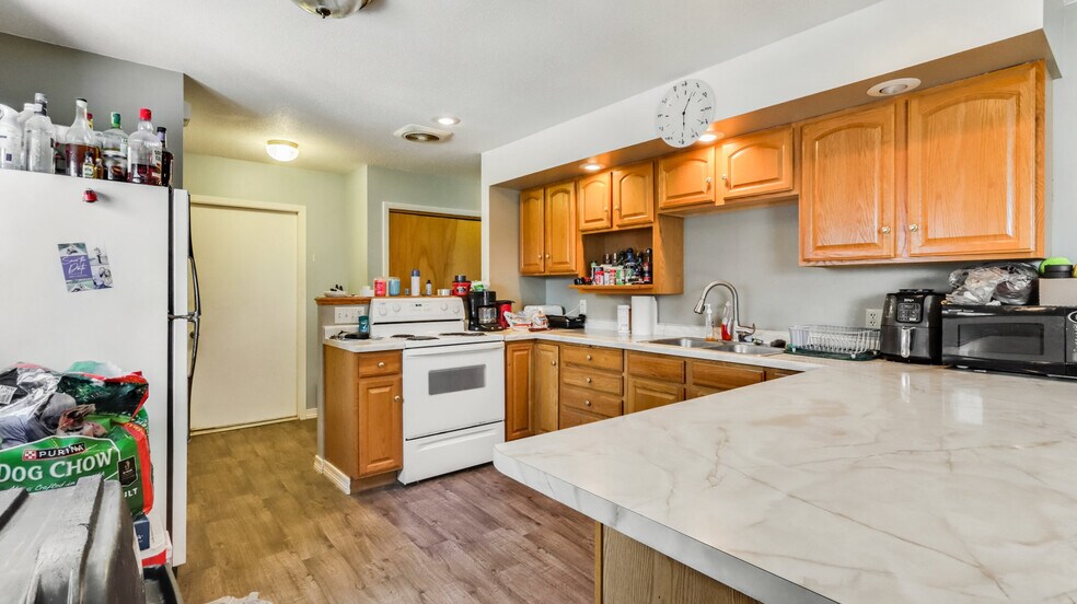 More Photos Of 106 S Harding St, Owen Apartments For Sale