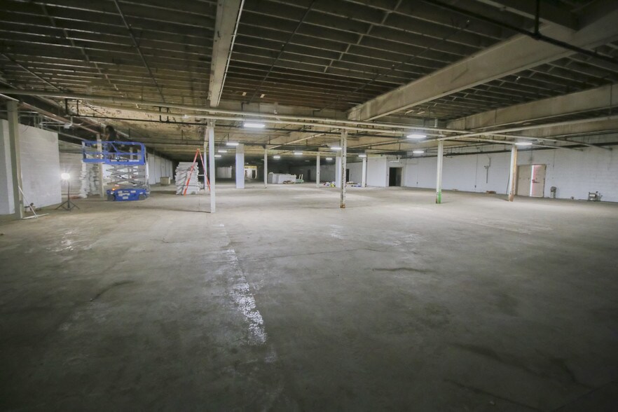 More Photos Of 1206 Route 130 N, Burlington Light Distribution For Lease