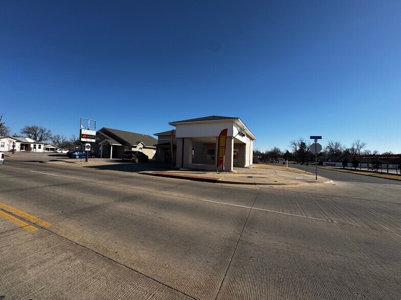 More Photos Of , Shawnee General Retail For Sale