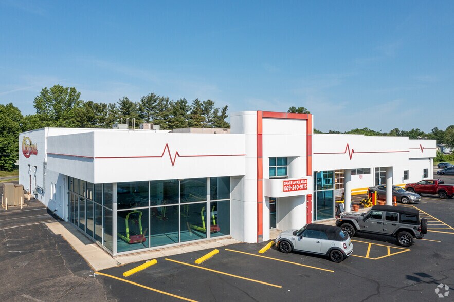 More Photos Of 860 US Highway 206, Bordentown Health Club For Lease
