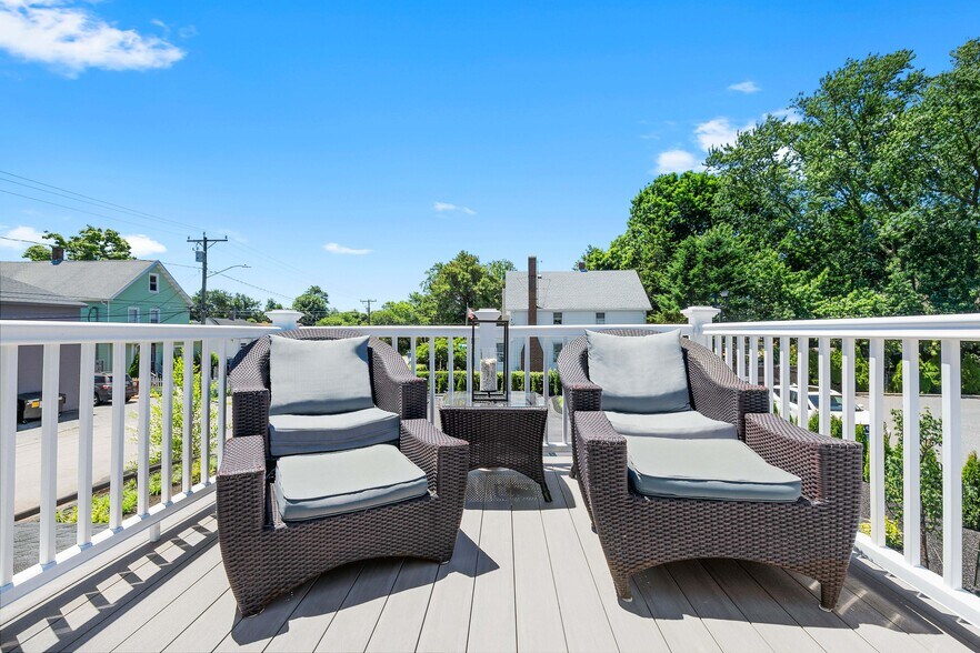 More Photos Of 44 Williams Ave, Mystic General Retail For Sale
