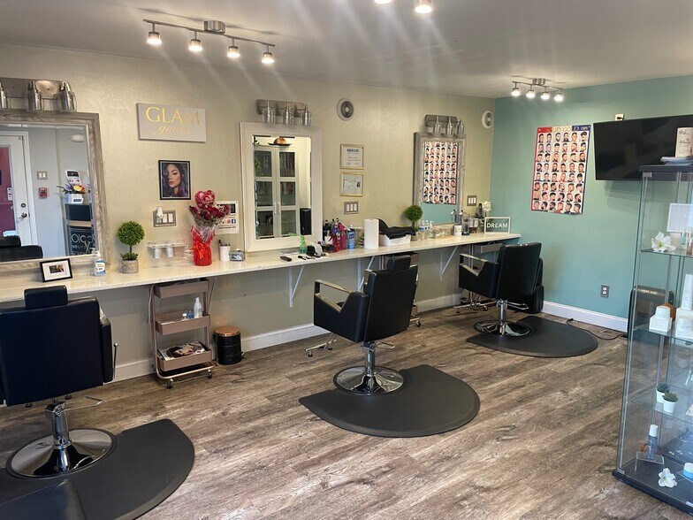 More Photos Of 1017 University Blvd E, Silver Spring Office For Sale