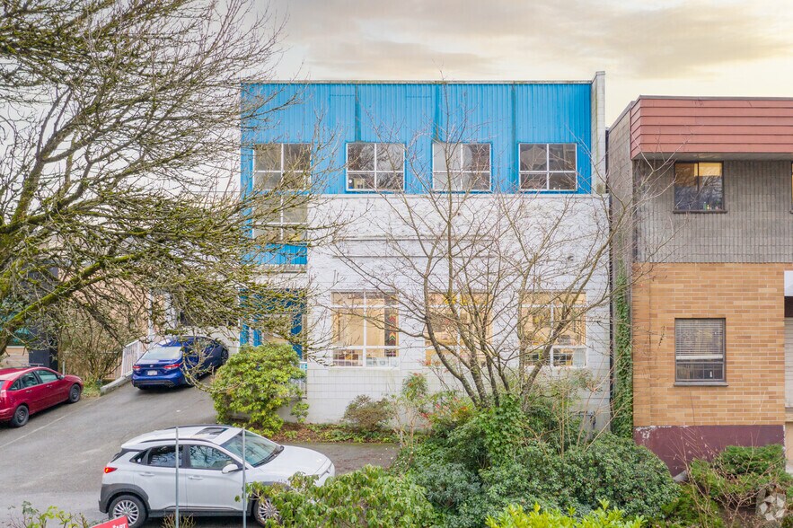 Primary Photo Of 4438 Juneau St, Burnaby Warehouse For Lease