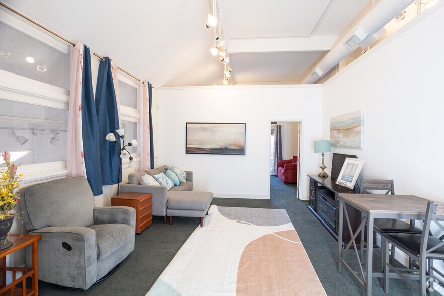 More Photos Of 760 Las Posas Rd, Camarillo Loft Creative Space For Sale