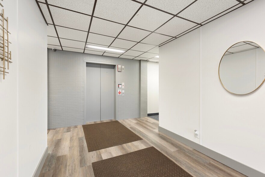 More Photos Of 4124 N Quebec Ave, New Hope Office For Sale