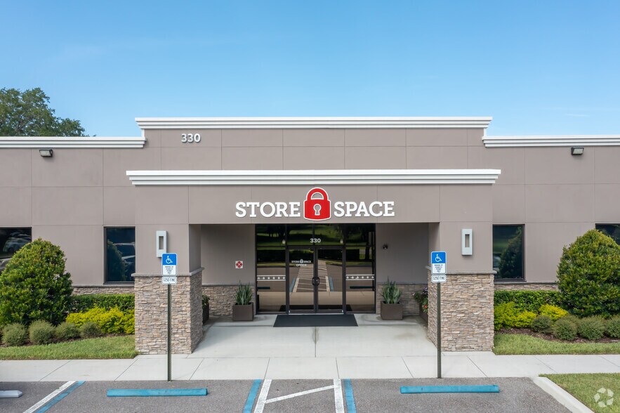 More Photos Of 330 E Crown Point Rd, Winter Garden Office For Sale