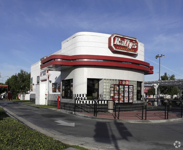 More Photos Of 117-135 N Beach Blvd, Anaheim Unknown For Lease