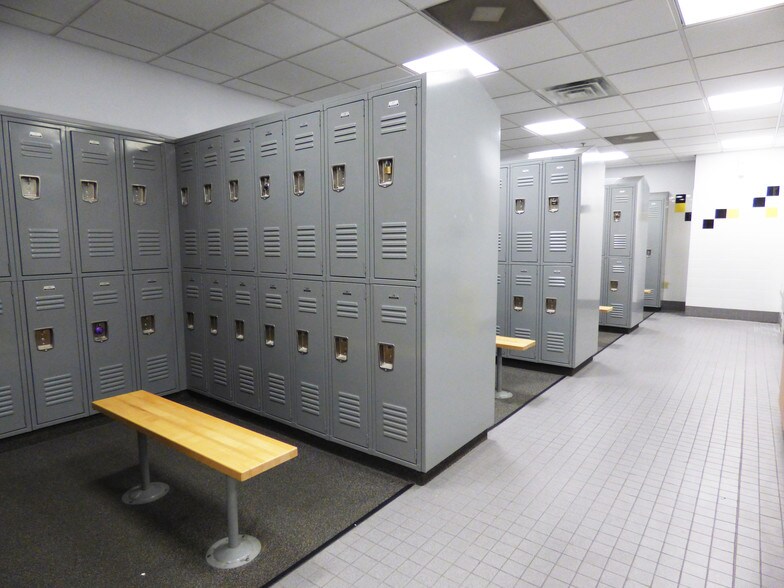 More Photos Of 553 Beckett Rd, Swedesboro Health Club For Lease