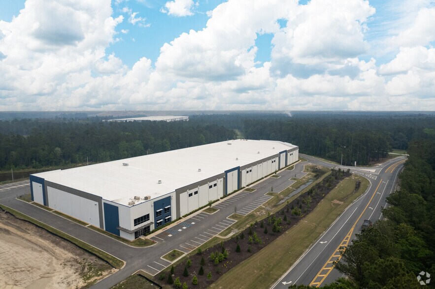 More Photos Of 394 Fort Argyle Rd, Savannah Distribution For Lease