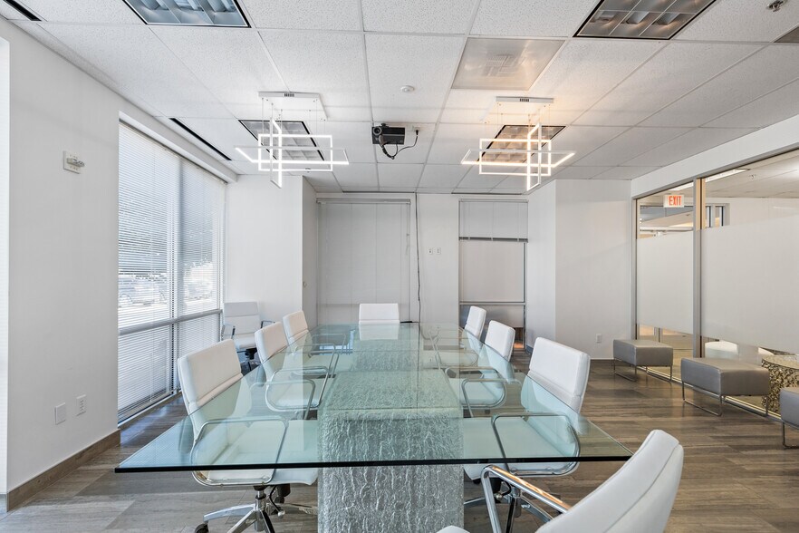 More Photos Of 2800 N Dallas Pky, Plano Office For Lease