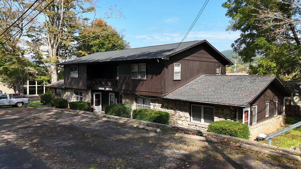 Primary Photo Of 71 Maple St, Clyde Apartments For Sale