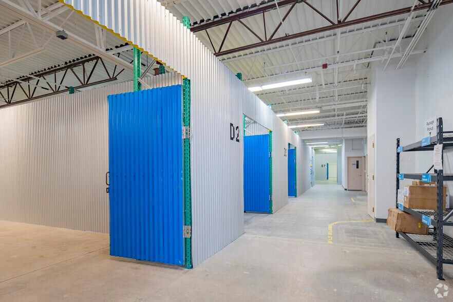 More Photos Of 10949 E Peakview Ave, Englewood Manufacturing For Lease