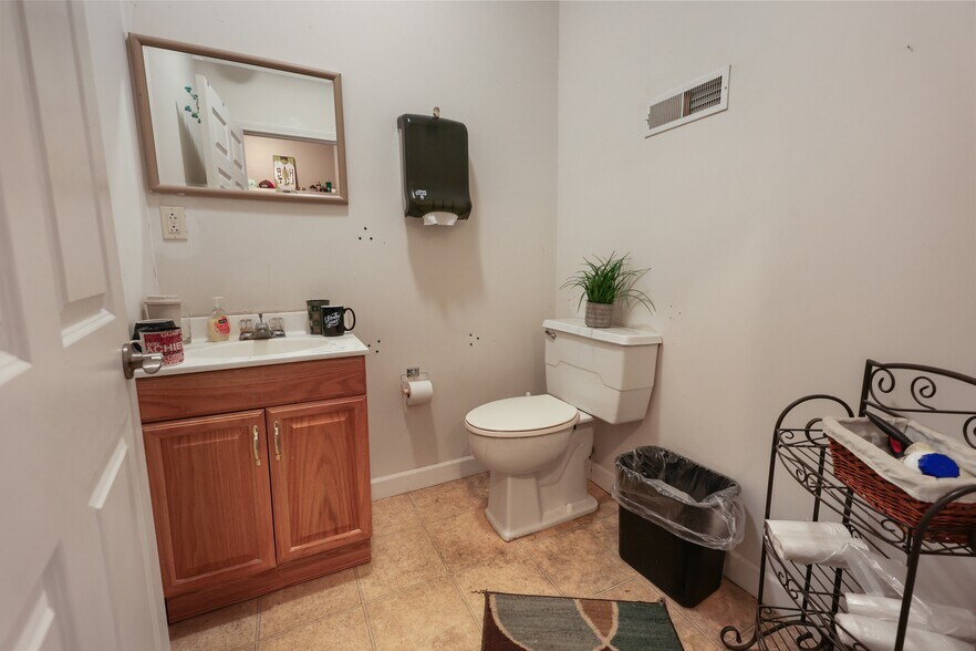 More Photos Of 20 S 32nd Ave S, Saint Cloud Office For Sale