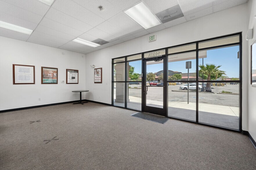 More Photos Of 1461-1475 Creston Rd, Paso Robles Unknown For Lease