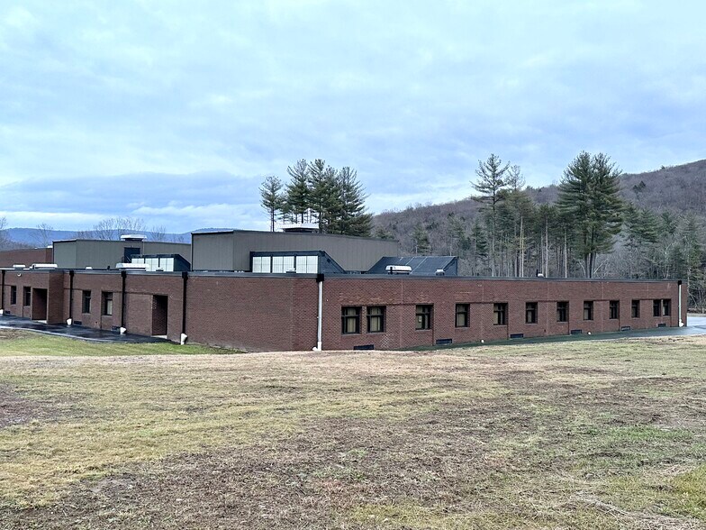 More Photos Of 2055 Pa-29, Monroe Township Schools For Sale