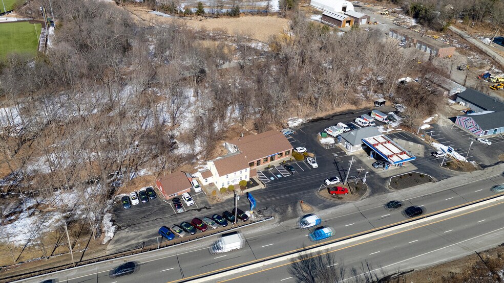 More Photos Of 7 Belmont St, Northborough Freestanding For Sale