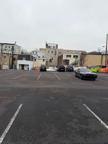 More Photos Of 254 E High St, Pottstown Storefront Retail Office For Sale