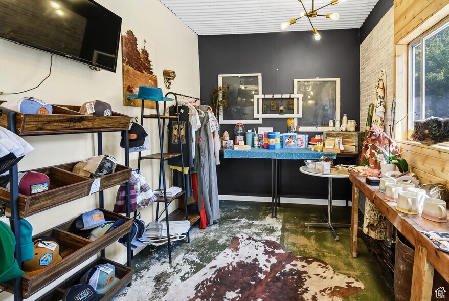 More Photos Of 310 N Main St, Monroe Hotel For Sale