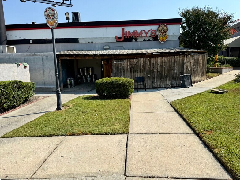 More Photos Of 6365 Peachtree Industrial Blvd, Atlanta Restaurant For Sale