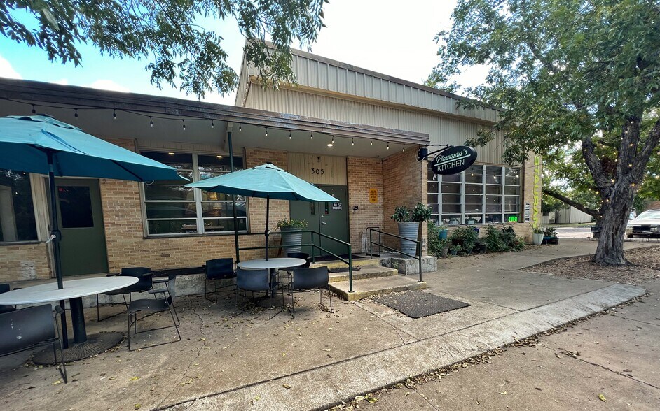 More Photos Of 410 W 7th St, Taylor Research And Development For Lease