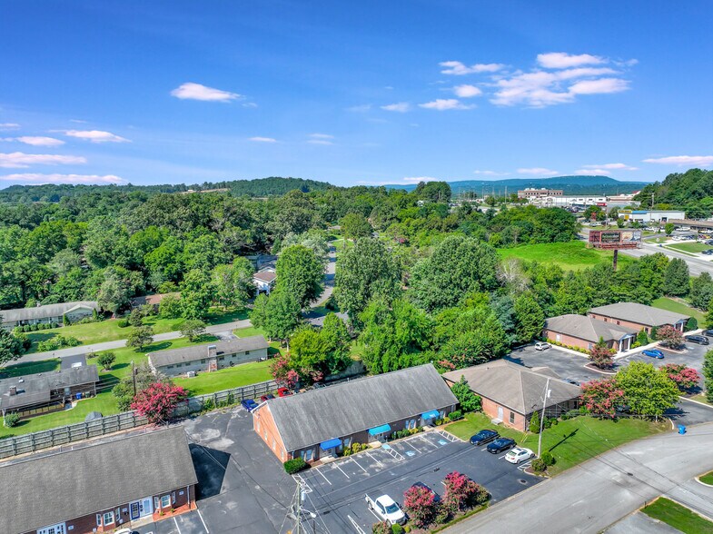 More Photos Of 6716 Heritage Business Ct, Chattanooga Office For Lease