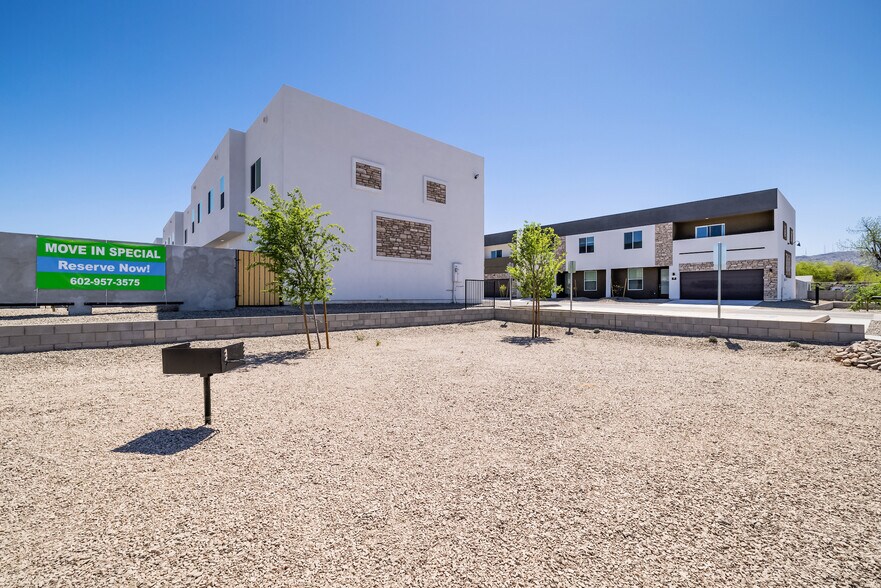 More Photos Of 6631 S 7th St, Phoenix Apartments For Sale